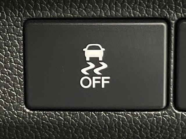 フリードハイブリッド ハイブリッド・Gホンダセンシング 両側電動ドア 純正9型ナビ バックカメラ アダプティブクルーズ スマートキー ハーフレザーシート ETC 車線逸脱警報 オートライト オートエアコン 純正15インチAW 革巻きステアリング(25枚目)