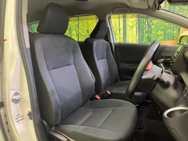 シエンタ ハイブリッドG 両側電動ドア 純正ナビ 後席モニター バックカメラ 衝突軽減装置 スマートキー LEDヘッド シートヒーター ETC オートハイビーム オートエアコン 純正16インチAW 車線逸脱警報 革巻きハンドル(8枚目)