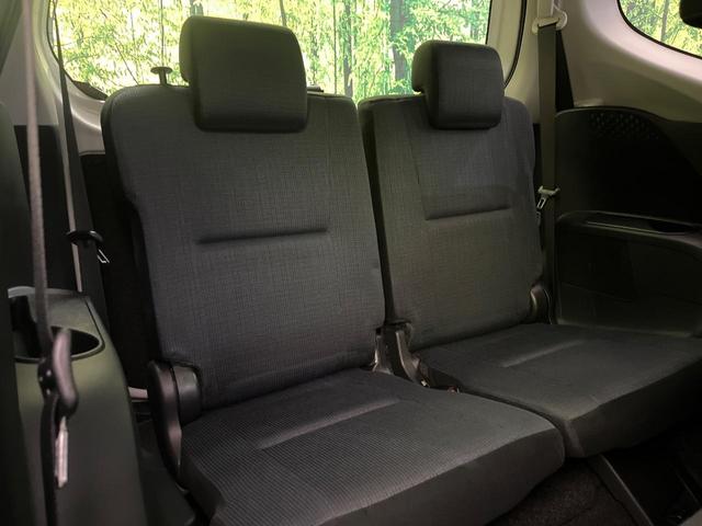 シエンタ ハイブリッドG 両側電動ドア 純正ナビ 後席モニター バックカメラ 衝突軽減装置 スマートキー LEDヘッド シートヒーター ETC オートハイビーム オートエアコン 純正16インチAW 車線逸脱警報 革巻きハンドル(10枚目)