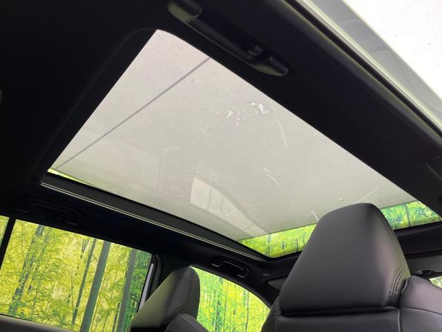 カローラクロス ハイブリッド Z ガラスルーフ 純正10.5型ナビ 全周囲カメラ 衝突軽減 レーダークルーズ BSM 電動リアゲート 半革シート パワーシート シートヒーター コーナーセンサー スマートキー パーキングアシスト(3枚目)