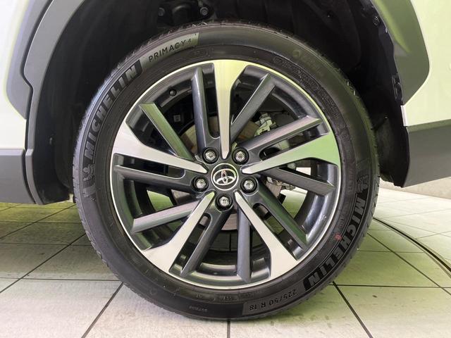 カローラクロス ハイブリッド Z ガラスルーフ 純正10.5型ナビ 全周囲カメラ 衝突軽減 レーダークルーズ BSM 電動リアゲート 半革シート パワーシート シートヒーター コーナーセンサー スマートキー パーキングアシスト(29枚目)