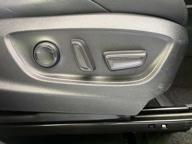 カローラクロス ハイブリッド Z ガラスルーフ 純正10.5型ナビ 全周囲カメラ 衝突軽減 レーダークルーズ BSM 電動リアゲート 半革シート パワーシート シートヒーター コーナーセンサー スマートキー パーキングアシスト(35枚目)