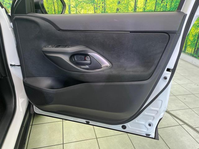 ヤリスクロス G 純正ディスプレイオーディオ バックカメラ 衝突軽減装置 レーダークルーズ 2トーンルーフ コーナーセンサー スマートキー ETC オートハイビーム 車線逸脱警報 オートエアコン 純正16インチAW(43枚目)