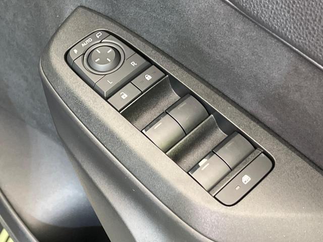 ヤリスクロス G 純正ディスプレイオーディオ バックカメラ 衝突軽減装置 レーダークルーズ 2トーンルーフ コーナーセンサー スマートキー ETC オートハイビーム 車線逸脱警報 オートエアコン 純正16インチAW(46枚目)