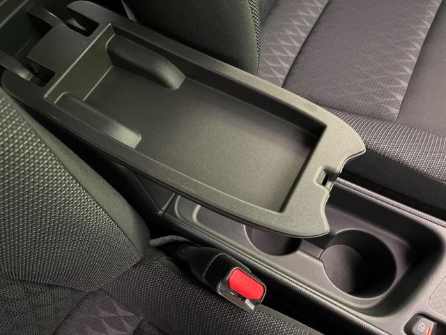 ヤリスクロス G 純正ディスプレイオーディオ バックカメラ 衝突軽減装置 レーダークルーズ 2トーンルーフ コーナーセンサー スマートキー ETC オートハイビーム 車線逸脱警報 オートエアコン 純正16インチAW(71枚目)