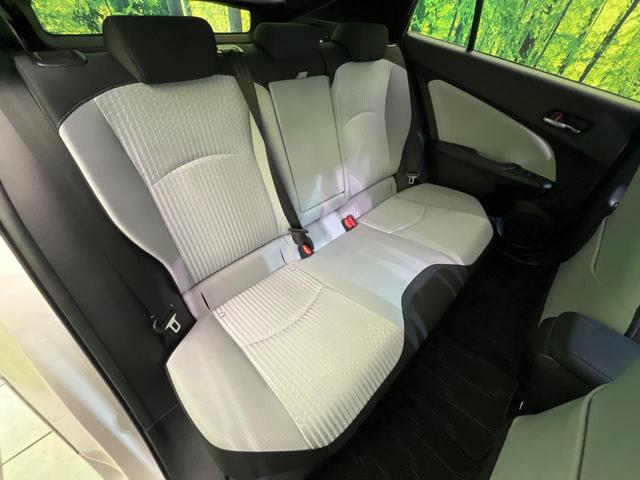 プリウス Ａ　純正ナビ　寒冷地仕様　衝突軽減　レーダークルーズ　バックカメラ　ＡＣ１００Ｖ電源　ブラインドスポットモニター　コーナーセンサー　ＬＥＤヘッド　ＬＥＤフォグ　ＥＴＣ　オートハイビーム　車線逸脱警報（9枚目）