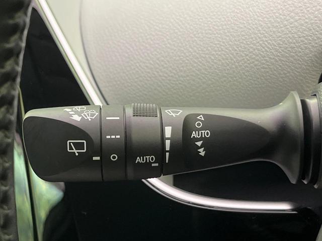 プリウス Ａ　純正ナビ　寒冷地仕様　衝突軽減　レーダークルーズ　バックカメラ　ＡＣ１００Ｖ電源　ブラインドスポットモニター　コーナーセンサー　ＬＥＤヘッド　ＬＥＤフォグ　ＥＴＣ　オートハイビーム　車線逸脱警報（43枚目）