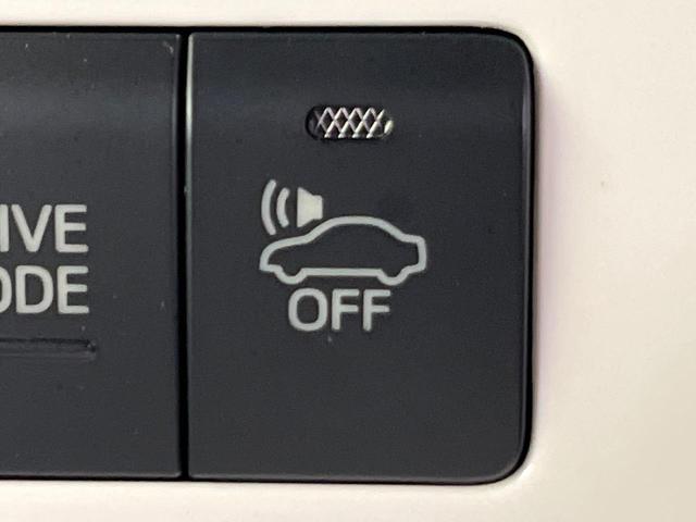 プリウス Ａ　純正ナビ　寒冷地仕様　衝突軽減　レーダークルーズ　バックカメラ　ＡＣ１００Ｖ電源　ブラインドスポットモニター　コーナーセンサー　ＬＥＤヘッド　ＬＥＤフォグ　ＥＴＣ　オートハイビーム　車線逸脱警報（50枚目）