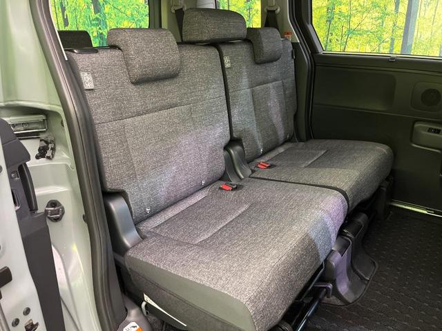 シエンタ ハイブリッドＺ　純正１０．５型ナビ　全周囲カメラ　両側電動ドア　衝突軽減　レーダークルーズ　コーナーセンサー　ブラインドスポットモニター　ＬＥＤヘッド　ＥＴＣ　オートハイビーム　車線逸脱警報　先行車発進告知機能（9枚目）