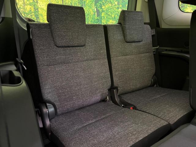 シエンタ ハイブリッドＺ　純正１０．５型ナビ　全周囲カメラ　両側電動ドア　衝突軽減　レーダークルーズ　コーナーセンサー　ブラインドスポットモニター　ＬＥＤヘッド　ＥＴＣ　オートハイビーム　車線逸脱警報　先行車発進告知機能（10枚目）