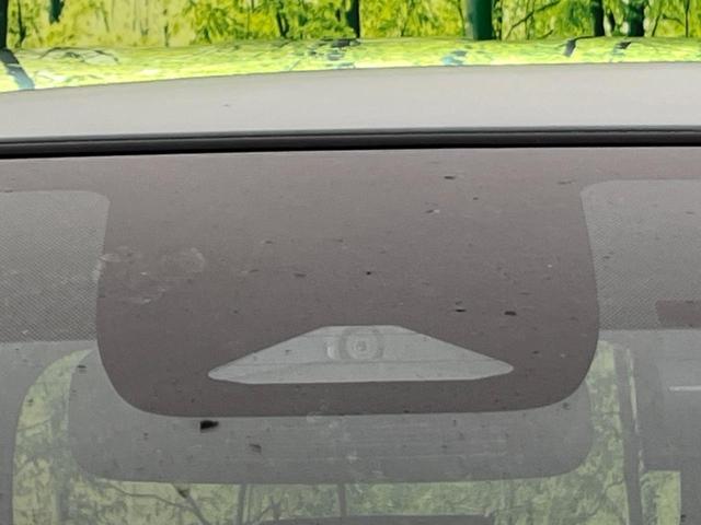 シエンタ ハイブリッドＺ　純正１０．５型ナビ　全周囲カメラ　両側電動ドア　衝突軽減　レーダークルーズ　コーナーセンサー　ブラインドスポットモニター　ＬＥＤヘッド　ＥＴＣ　オートハイビーム　車線逸脱警報　先行車発進告知機能（31枚目）