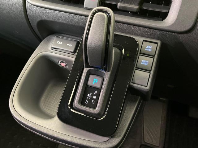 シエンタ ハイブリッドＺ　純正１０．５型ナビ　全周囲カメラ　両側電動ドア　衝突軽減　レーダークルーズ　コーナーセンサー　ブラインドスポットモニター　ＬＥＤヘッド　ＥＴＣ　オートハイビーム　車線逸脱警報　先行車発進告知機能（65枚目）