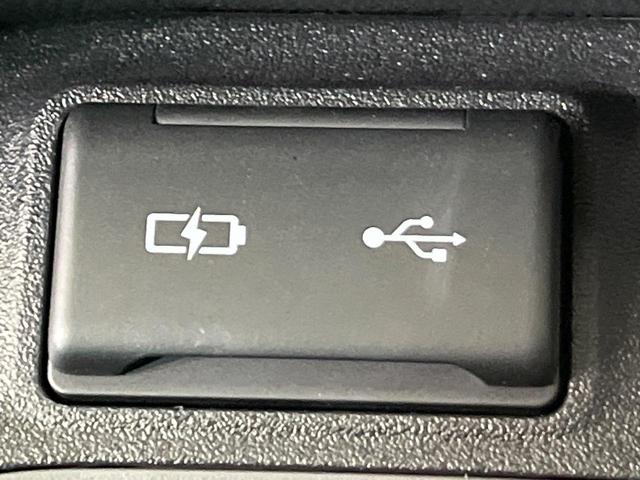 シエンタ ハイブリッドＺ　純正１０．５型ナビ　全周囲カメラ　両側電動ドア　衝突軽減　レーダークルーズ　コーナーセンサー　ブラインドスポットモニター　ＬＥＤヘッド　ＥＴＣ　オートハイビーム　車線逸脱警報　先行車発進告知機能（66枚目）