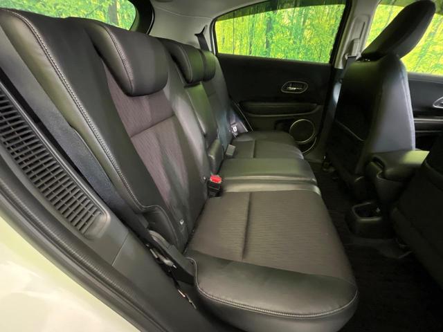 後部座席も気になるようなキズ・汚れやへたり等、大きなダメージはなく、良好な状態です。