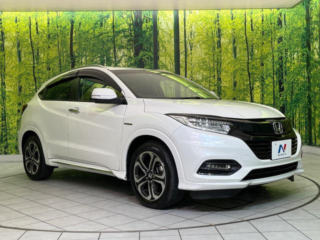 高透明度のガラス皮膜で撥水はもちろん、上質なツヤ・光沢を実現。紫外線や酸性雨から大切な愛車を保護し、色あせ・劣化を防止。「弾スプラッシュコート」、「弾プリミッサコート」からお選びいただけます。