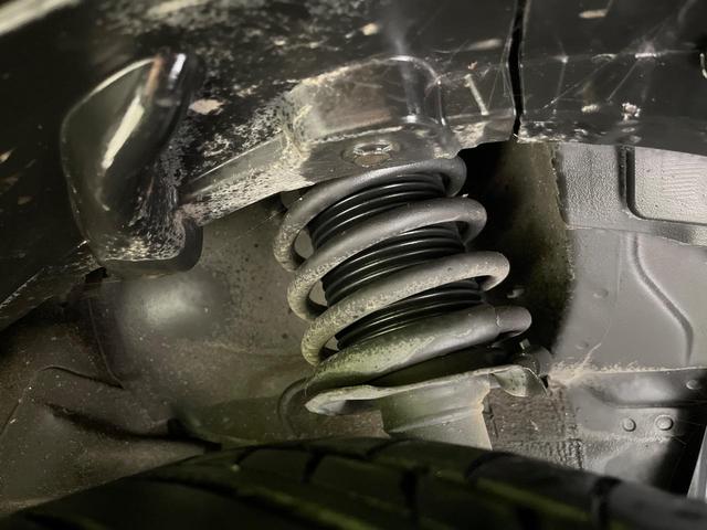 キックス X ツートーンインテリアエディション 純正9型ナビ 全周囲カメラ プロパイロット 衝突軽減 デジタルミラー シートヒーター コーナーセンサー LEDヘッド ルーフレール 車線逸脱警報 誤発進抑制 オートハイビーム オートエアコン(20枚目)