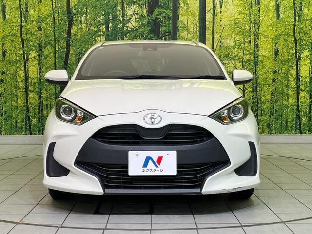 ヤリス X ナビ 衝突軽減装置 スマートキー ETC オートハイビーム 車線逸脱警報 先行車発進告知機能 Bluetooth再生 プライバシーガラス 盗難防止装置 電動格納ドアミラー トラクションコントロール(14枚目)