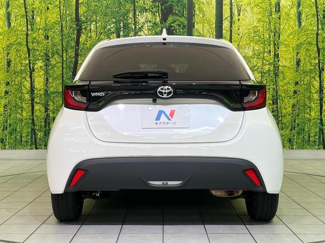 ヤリス X ナビ 衝突軽減装置 スマートキー ETC オートハイビーム 車線逸脱警報 先行車発進告知機能 Bluetooth再生 プライバシーガラス 盗難防止装置 電動格納ドアミラー トラクションコントロール(15枚目)