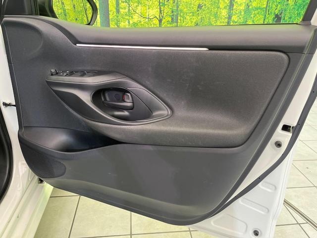 ヤリス X ナビ 衝突軽減装置 スマートキー ETC オートハイビーム 車線逸脱警報 先行車発進告知機能 Bluetooth再生 プライバシーガラス 盗難防止装置 電動格納ドアミラー トラクションコントロール(35枚目)