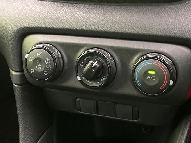 ヤリス X ナビ 衝突軽減装置 スマートキー ETC オートハイビーム 車線逸脱警報 先行車発進告知機能 Bluetooth再生 プライバシーガラス 盗難防止装置 電動格納ドアミラー トラクションコントロール(46枚目)