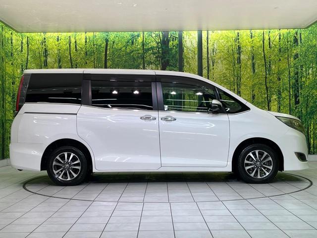 エスクァイア Gi 両側電動ドア 純正10型ナビ 後席モニター バックカメラ 衝突軽減装置 シートヒーター スマートキー LEDヘッド ETC クルコン オートハイビーム 車線逸脱警報 デュアルエアコン 先行車発進告知機(25枚目)