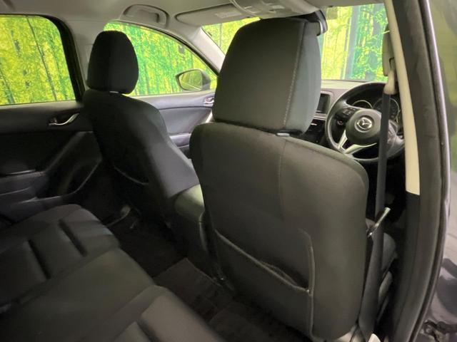 CX-5 XD ナビ バックカメラ 衝突軽減装置 BOSEサウンド スマートキー HIDヘッド ETC クルコン オートライト 純正17インチAW 革巻きステアリング フォグライト ドアバイザー プライバシーガラス(33枚目)
