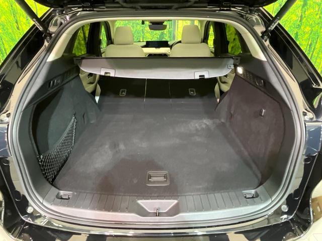 CX-60 XD エクスクルーシブモード サンルーフ 純正12.3型ナビ 全周囲カメラ BOSEサウンド 衝突軽減装置 レーダークルーズ 電動リアゲート レザーシート シートベンチレーション コーナーセンサー LEDヘッド 車線逸脱警報(10枚目)