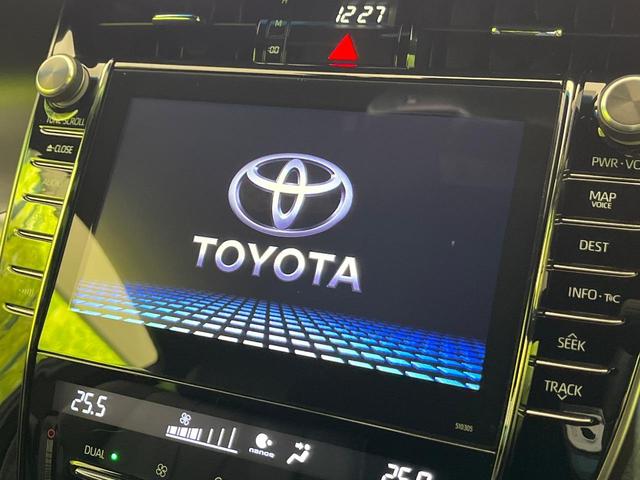 【９型メーカー純正ナビ】インテリアに溶け込むスタイリッシュな「専用設計」メーカーナビを装備♪視認性や操作性など基本性能にも優れ、より上質なカーライフをお楽しみいただけます。