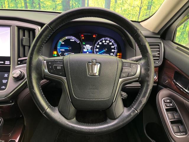 クラウンハイブリッド ロイヤルサルーン　メーカーナビ　全周囲カメラ　シートヒーター　パワーシート　ＨＩＤヘッド　ＥＴＣ　クルコン　スマートキー　純正１６インチＡＷ　オートライト　デュアルエアコン　Ｂｌｕｅｔｏｏｔｈ　ＣＤ／ＤＶＤ　フルセグ（11枚目）