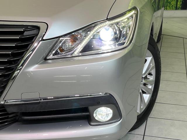 クラウンハイブリッド ロイヤルサルーン　メーカーナビ　全周囲カメラ　シートヒーター　パワーシート　ＨＩＤヘッド　ＥＴＣ　クルコン　スマートキー　純正１６インチＡＷ　オートライト　デュアルエアコン　Ｂｌｕｅｔｏｏｔｈ　ＣＤ／ＤＶＤ　フルセグ（12枚目）