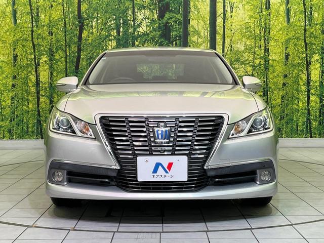 クラウンハイブリッド ロイヤルサルーン　メーカーナビ　全周囲カメラ　シートヒーター　パワーシート　ＨＩＤヘッド　ＥＴＣ　クルコン　スマートキー　純正１６インチＡＷ　オートライト　デュアルエアコン　Ｂｌｕｅｔｏｏｔｈ　ＣＤ／ＤＶＤ　フルセグ（14枚目）