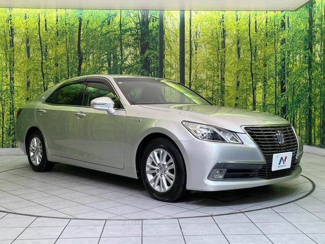 クラウンハイブリッド ロイヤルサルーン　メーカーナビ　全周囲カメラ　シートヒーター　パワーシート　ＨＩＤヘッド　ＥＴＣ　クルコン　スマートキー　純正１６インチＡＷ　オートライト　デュアルエアコン　Ｂｌｕｅｔｏｏｔｈ　ＣＤ／ＤＶＤ　フルセグ（16枚目）