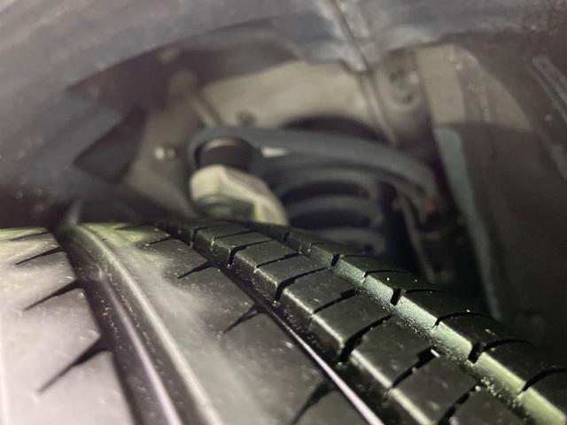 クラウンハイブリッド ロイヤルサルーン　メーカーナビ　全周囲カメラ　シートヒーター　パワーシート　ＨＩＤヘッド　ＥＴＣ　クルコン　スマートキー　純正１６インチＡＷ　オートライト　デュアルエアコン　Ｂｌｕｅｔｏｏｔｈ　ＣＤ／ＤＶＤ　フルセグ（20枚目）