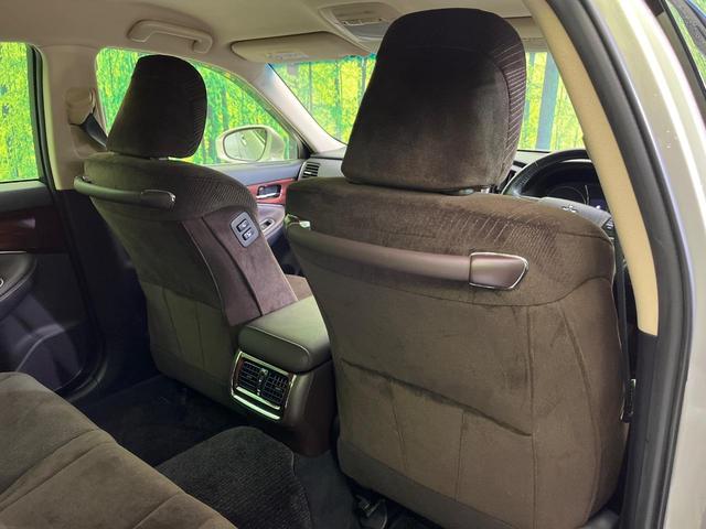 クラウンハイブリッド ロイヤルサルーン　メーカーナビ　全周囲カメラ　シートヒーター　パワーシート　ＨＩＤヘッド　ＥＴＣ　クルコン　スマートキー　純正１６インチＡＷ　オートライト　デュアルエアコン　Ｂｌｕｅｔｏｏｔｈ　ＣＤ／ＤＶＤ　フルセグ（34枚目）