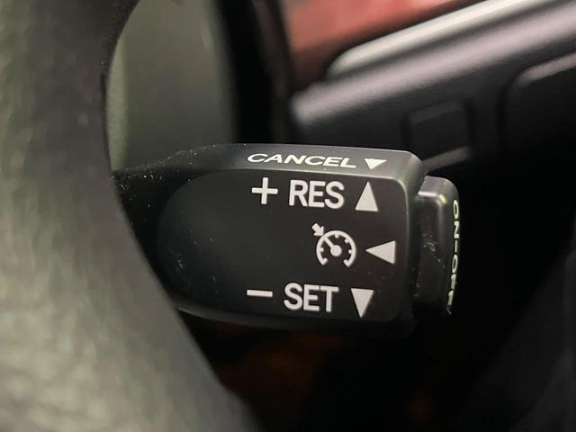 クラウンハイブリッド ロイヤルサルーン　メーカーナビ　全周囲カメラ　シートヒーター　パワーシート　ＨＩＤヘッド　ＥＴＣ　クルコン　スマートキー　純正１６インチＡＷ　オートライト　デュアルエアコン　Ｂｌｕｅｔｏｏｔｈ　ＣＤ／ＤＶＤ　フルセグ（49枚目）