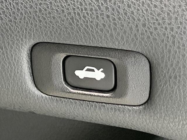 クラウンハイブリッド ロイヤルサルーン　メーカーナビ　全周囲カメラ　シートヒーター　パワーシート　ＨＩＤヘッド　ＥＴＣ　クルコン　スマートキー　純正１６インチＡＷ　オートライト　デュアルエアコン　Ｂｌｕｅｔｏｏｔｈ　ＣＤ／ＤＶＤ　フルセグ（52枚目）