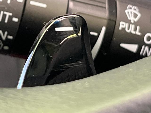 ヴェゼル ハイブリッドＸ・ホンダセンシング　後期　純正８型ナビ　レーダークルーズ　バックカメラ　ＬＥＤヘッド　ＥＴＣ　誤発進抑制　車線逸脱警報　純正１７インチＡＷ　オートライト　オートエアコン　Ｂｌｕｅｔｏｏｔｈ　フルセグＴＶ　ＣＤ／ＤＶＤ再生（39枚目）