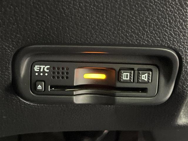 ヴェゼル ハイブリッドＸ・ホンダセンシング　後期　純正８型ナビ　レーダークルーズ　バックカメラ　ＬＥＤヘッド　ＥＴＣ　誤発進抑制　車線逸脱警報　純正１７インチＡＷ　オートライト　オートエアコン　Ｂｌｕｅｔｏｏｔｈ　フルセグＴＶ　ＣＤ／ＤＶＤ再生（52枚目）
