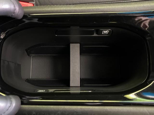 ヴェゼル ハイブリッドＸ・ホンダセンシング　後期　純正８型ナビ　レーダークルーズ　バックカメラ　ＬＥＤヘッド　ＥＴＣ　誤発進抑制　車線逸脱警報　純正１７インチＡＷ　オートライト　オートエアコン　Ｂｌｕｅｔｏｏｔｈ　フルセグＴＶ　ＣＤ／ＤＶＤ再生（64枚目）