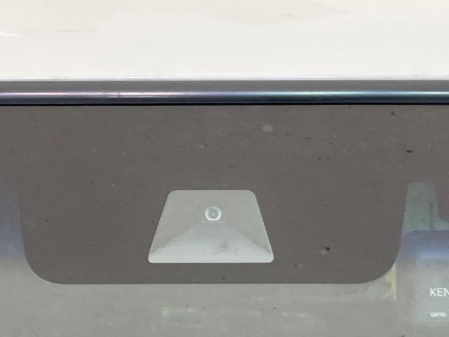 Ｎ－ＢＯＸカスタム Ｇ・Ｌホンダセンシング　電動スライド　ナビ　バックカメラ　アダプティブクルーズ　コーナーセンサー　スマートキー　ＬＥＤヘッド　ＥＴＣ　純正１４インチＡＷ　オートハイビーム　車線逸脱警報　誤発進抑制機能　先行車発進告知機（64枚目）