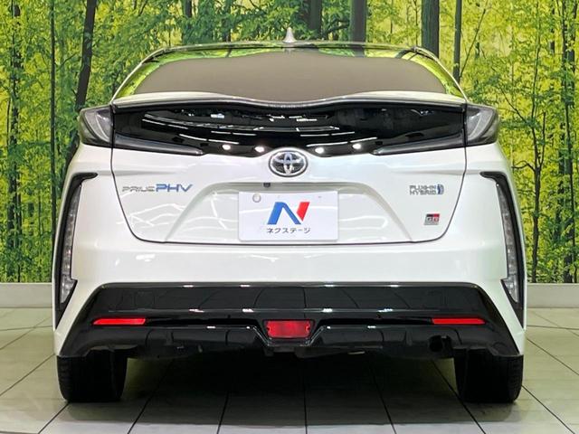 プリウスＰＨＶ Ｓナビパッケージ・ＧＲスポーツ　純正１１．６型ナビ　バックカメラ　衝突軽減装置　レーダークルーズ　ハーフレザーシート　シートヒーター　コーナーセンサー　スマートキー　ＬＥＤヘッド　ＥＴＣ　オートハイビーム　オートエアコン（15枚目）