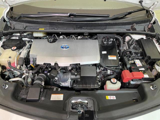 プリウスＰＨＶ Ｓナビパッケージ・ＧＲスポーツ　純正１１．６型ナビ　バックカメラ　衝突軽減装置　レーダークルーズ　ハーフレザーシート　シートヒーター　コーナーセンサー　スマートキー　ＬＥＤヘッド　ＥＴＣ　オートハイビーム　オートエアコン（18枚目）