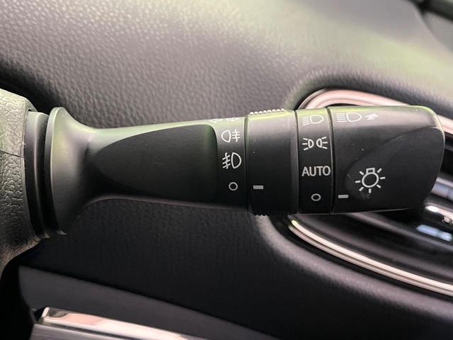 プリウスＰＨＶ Ｓナビパッケージ・ＧＲスポーツ　純正１１．６型ナビ　バックカメラ　衝突軽減装置　レーダークルーズ　ハーフレザーシート　シートヒーター　コーナーセンサー　スマートキー　ＬＥＤヘッド　ＥＴＣ　オートハイビーム　オートエアコン（37枚目）