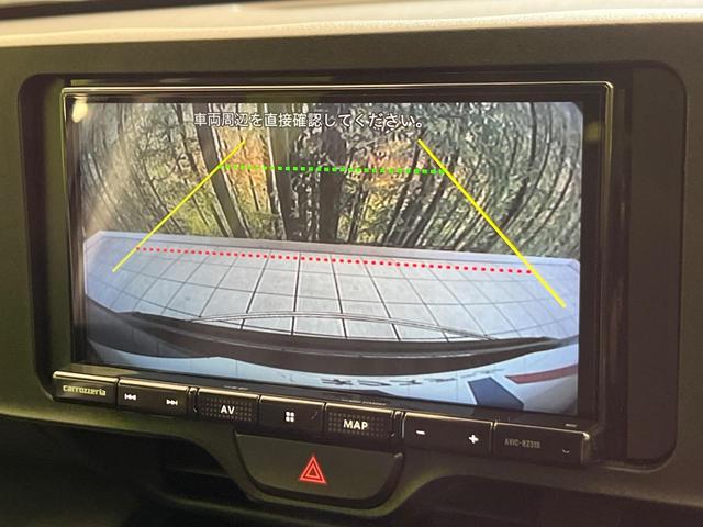 ヤリスクロス Ｘ　ナビ　バックカメラ　衝突軽減装置　レーダークルーズ　コーナーセンサー　スマートキー　ＥＴＣ　オートハイビーム　レーンキープ　車線逸脱警報　先行車発進告知機能　Ｂｌｕｅｔｏｏｔｈ再生　フルセグ（4枚目）