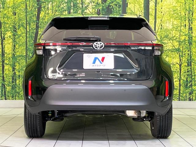 ヤリスクロス Ｘ　ナビ　バックカメラ　衝突軽減装置　レーダークルーズ　コーナーセンサー　スマートキー　ＥＴＣ　オートハイビーム　レーンキープ　車線逸脱警報　先行車発進告知機能　Ｂｌｕｅｔｏｏｔｈ再生　フルセグ（15枚目）