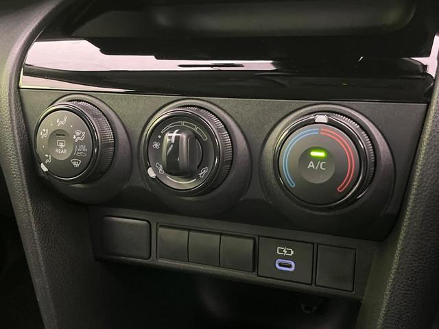 ヤリスクロス Ｘ　ナビ　バックカメラ　衝突軽減装置　レーダークルーズ　コーナーセンサー　スマートキー　ＥＴＣ　オートハイビーム　レーンキープ　車線逸脱警報　先行車発進告知機能　Ｂｌｕｅｔｏｏｔｈ再生　フルセグ（60枚目）