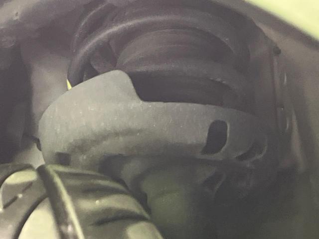 C-HR S GRスポーツ 純正8型ナビ 2トーンカラー 純正19インチAW 衝突軽減 レーダークルーズ バックカメラ 半革シート シートヒーター スマートキー LEDヘッド LEDフォグ ETC オートハイビーム 車線逸脱警報(20枚目)