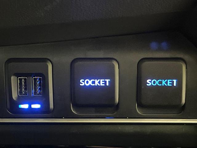 C-HR S GRスポーツ 純正8型ナビ 2トーンカラー 純正19インチAW 衝突軽減 レーダークルーズ バックカメラ 半革シート シートヒーター スマートキー LEDヘッド LEDフォグ ETC オートハイビーム 車線逸脱警報(38枚目)