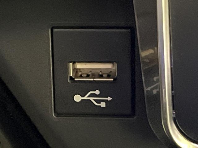 C-HR S GRスポーツ 純正8型ナビ 2トーンカラー 純正19インチAW 衝突軽減 レーダークルーズ バックカメラ 半革シート シートヒーター スマートキー LEDヘッド LEDフォグ ETC オートハイビーム 車線逸脱警報(39枚目)