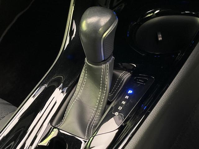 C-HR S GRスポーツ 純正8型ナビ 2トーンカラー 純正19インチAW 衝突軽減 レーダークルーズ バックカメラ 半革シート シートヒーター スマートキー LEDヘッド LEDフォグ ETC オートハイビーム 車線逸脱警報(40枚目)